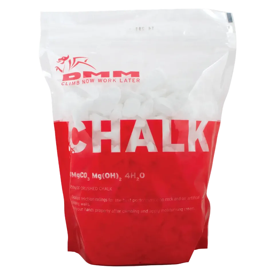 dmm-crushed-chalk-250g-loses-kletterchalk image 1